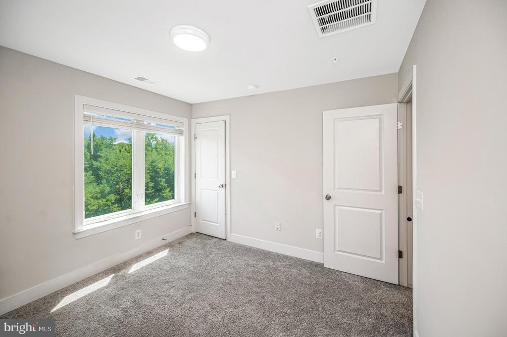 1394 Rail Stop Drive - Photo 16