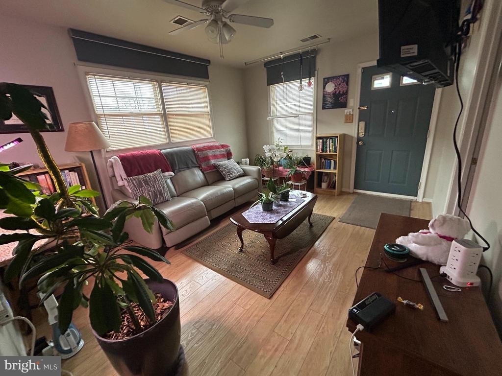 303 4th Avenue - Photo 3