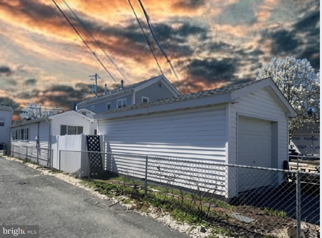 303 4th Avenue - Photo 13