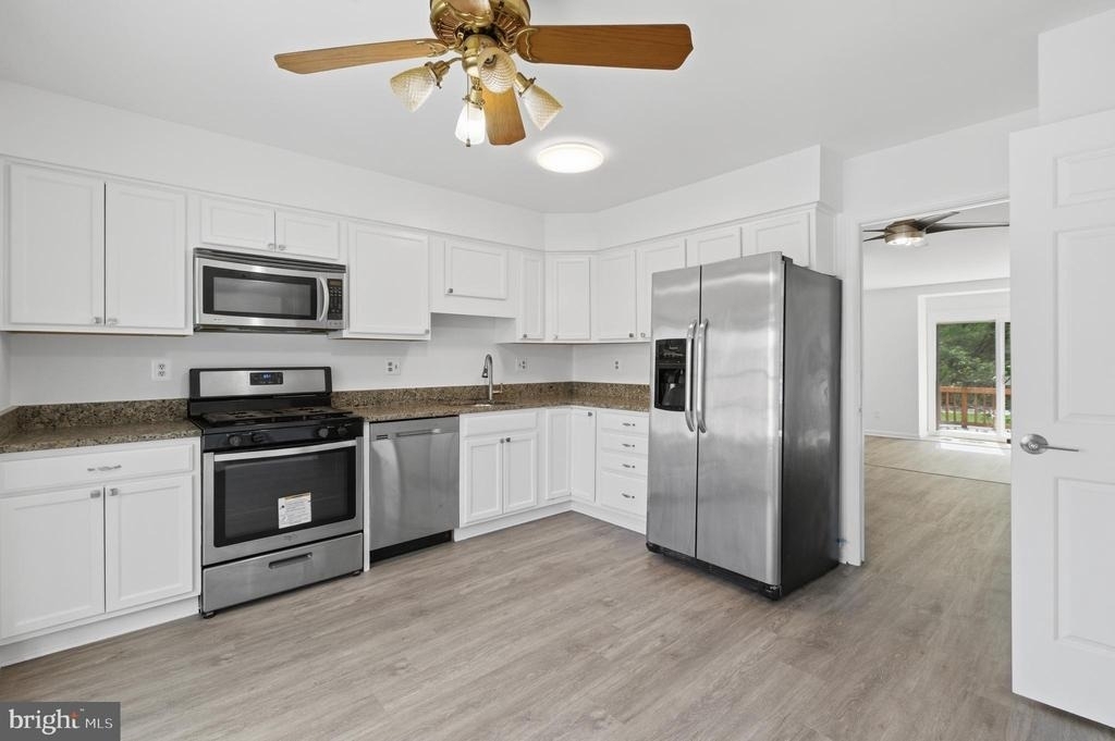 46601 Carriage Court - Photo 5