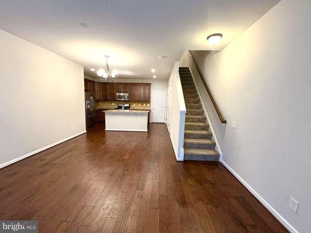 42797 Burrell Square - Photo 3