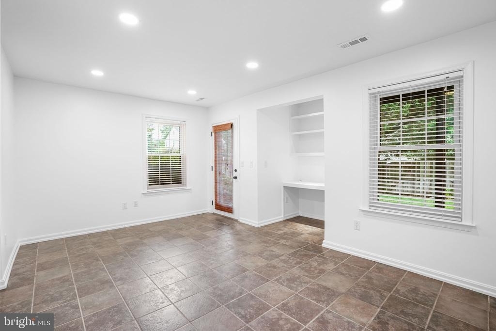 423 Mcdaniel Drive - Photo 35