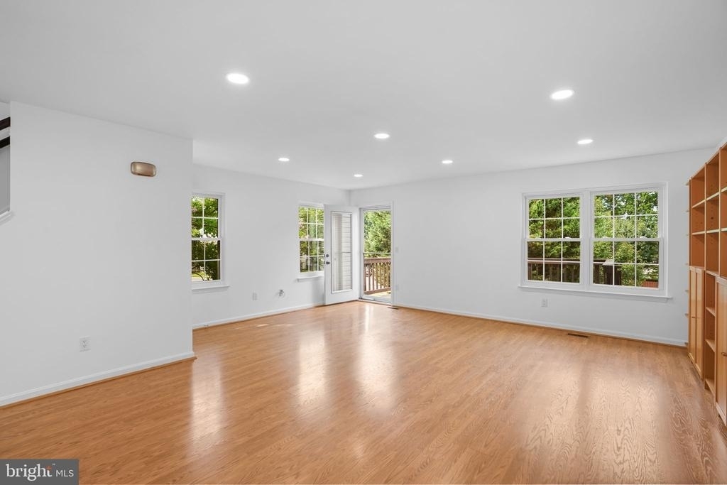 423 Mcdaniel Drive - Photo 12