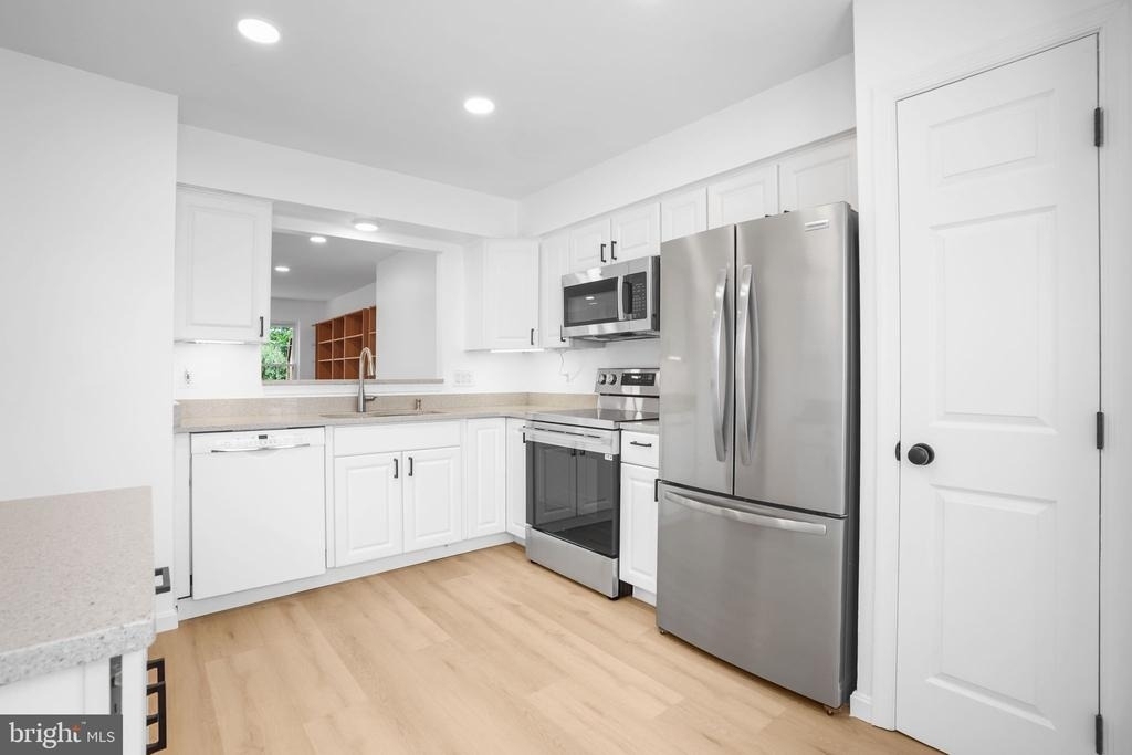 423 Mcdaniel Drive - Photo 7