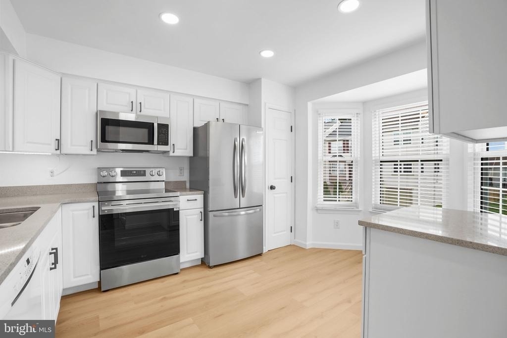 423 Mcdaniel Drive - Photo 4