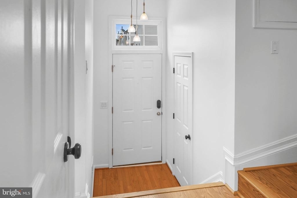423 Mcdaniel Drive - Photo 2