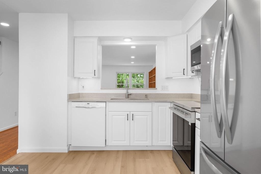423 Mcdaniel Drive - Photo 5