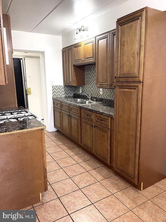 2323 Freetown Court - Photo 2