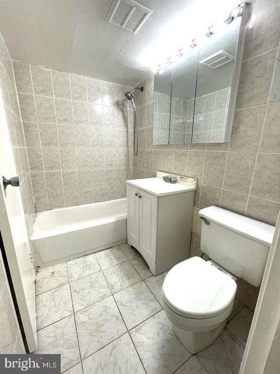 2323 Freetown Court - Photo 10