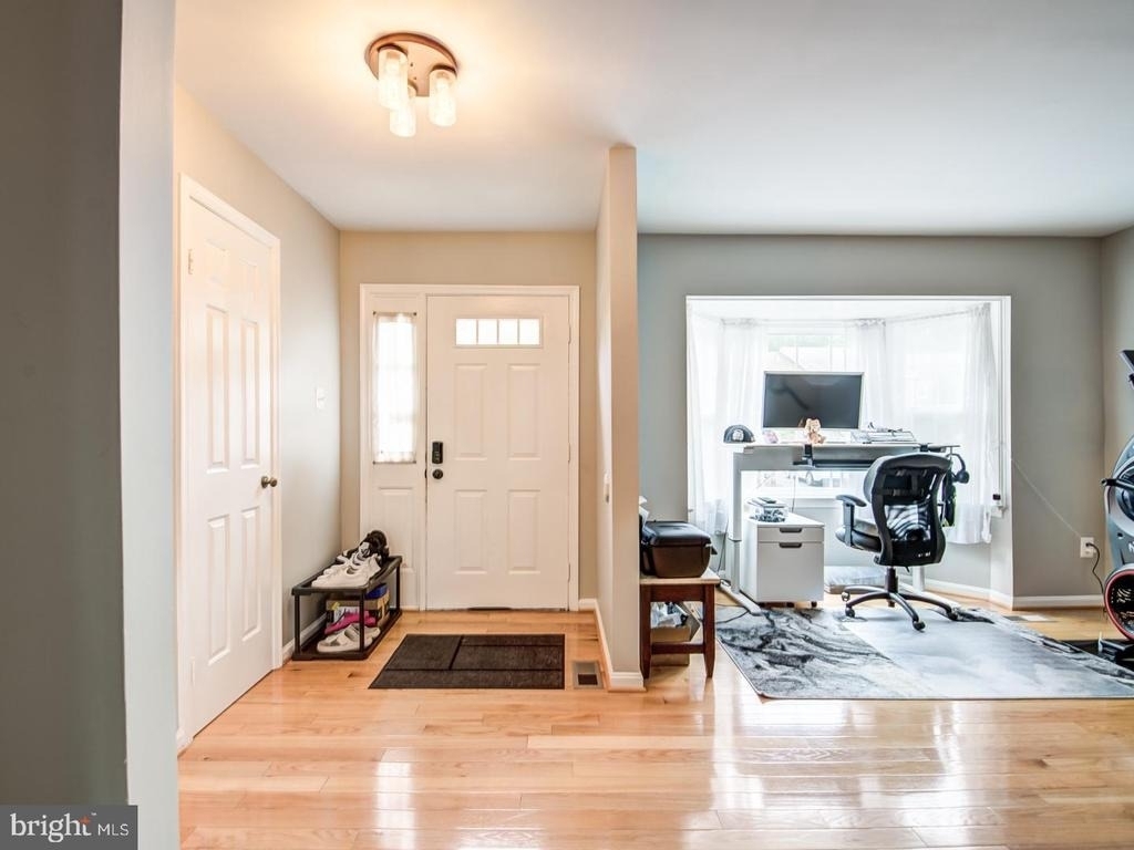 7112 Lake Cove Drive - Photo 5