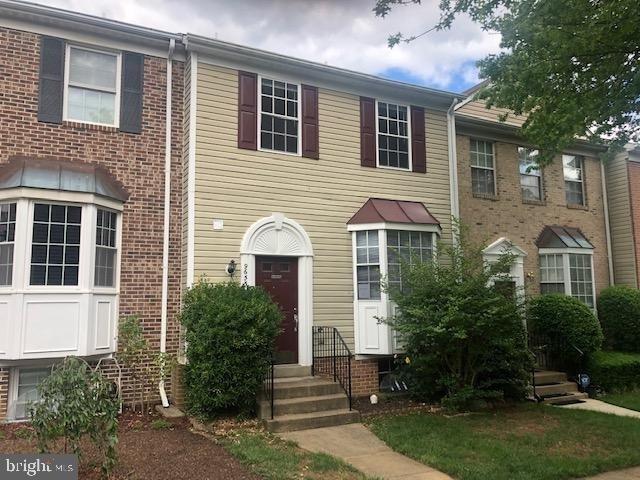 9655 Eaton Woods Place - Photo 0