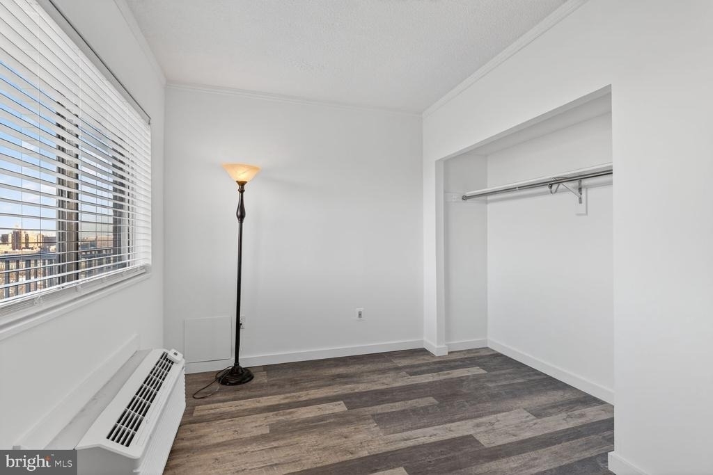 2059 Huntington Avenue - Photo 8