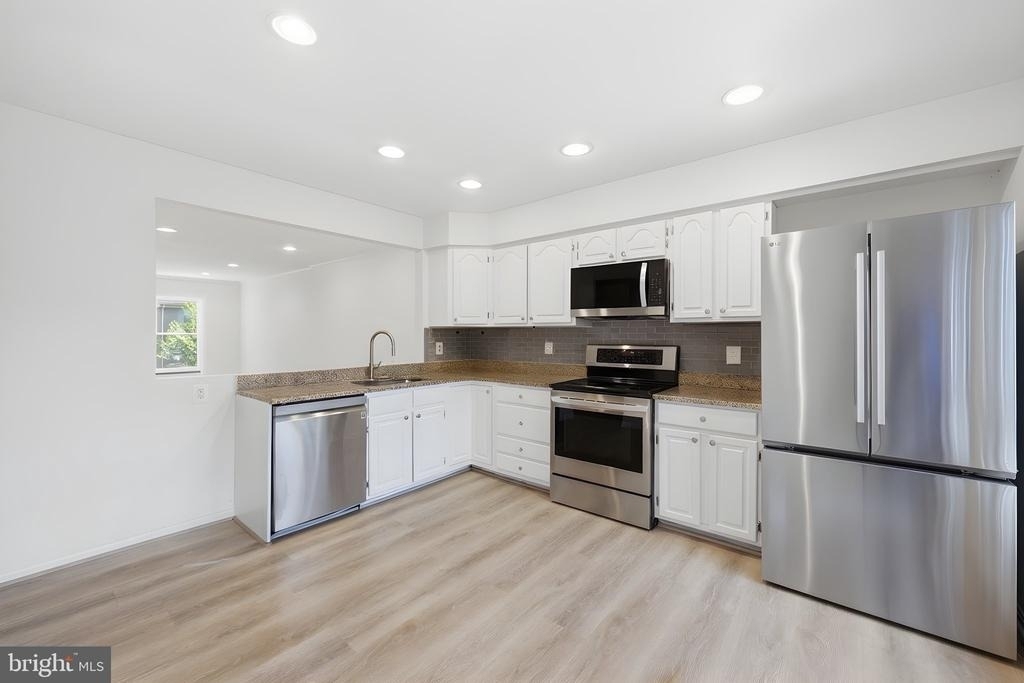 10153 Turnberry Place - Photo 9