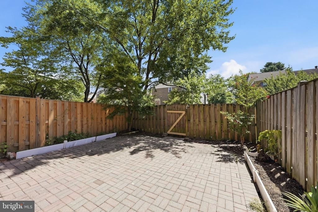 10153 Turnberry Place - Photo 23