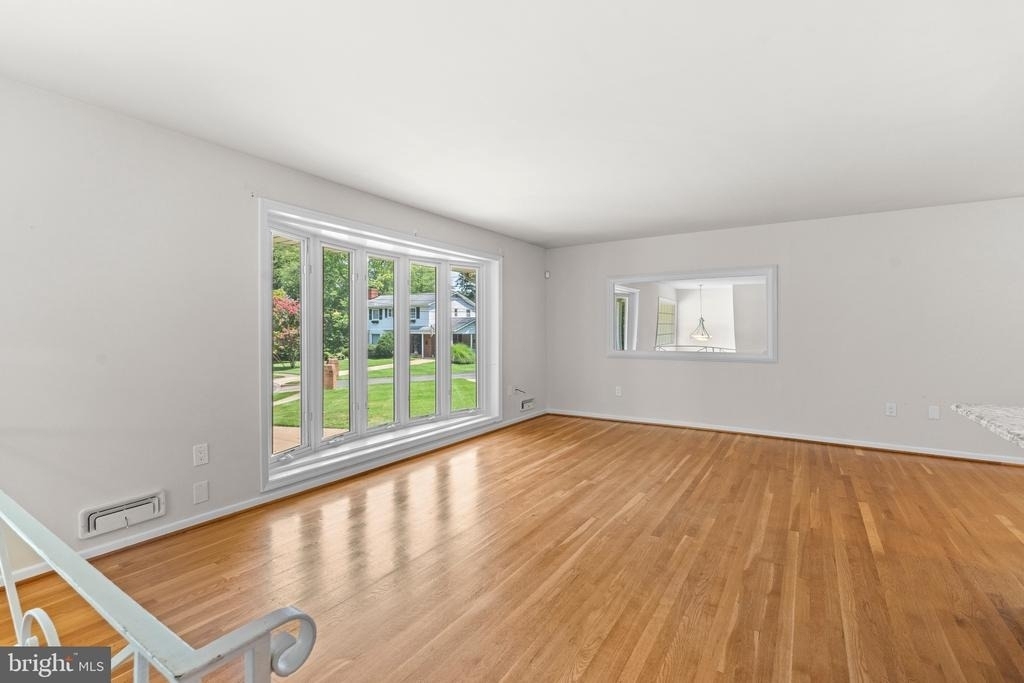 7305 Masonville Court - Photo 3