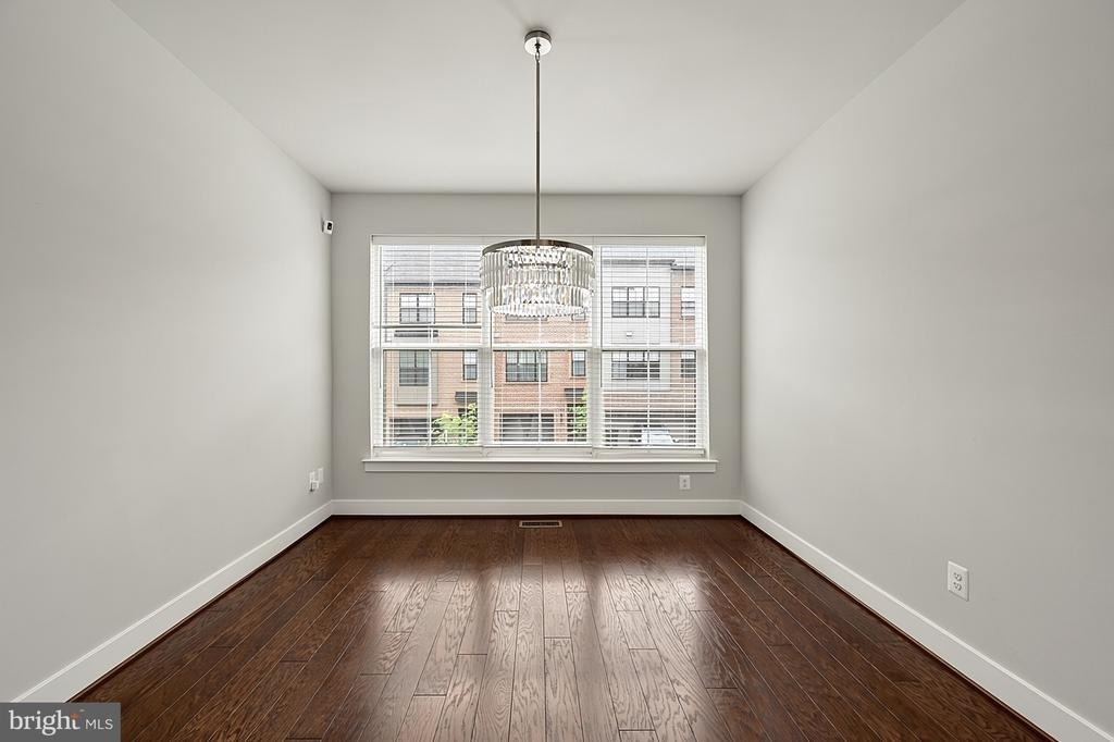 6230 Almerico Place - Photo 17