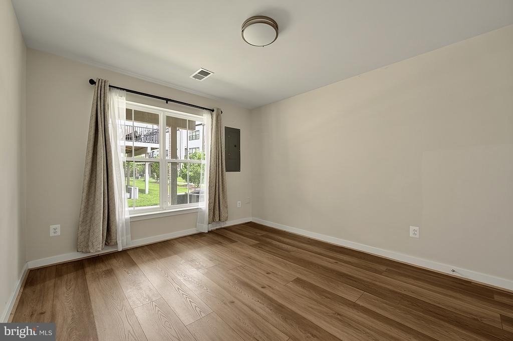6230 Almerico Place - Photo 31