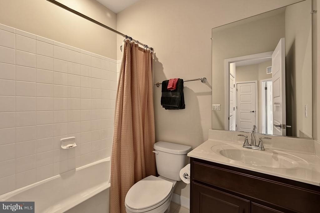 6230 Almerico Place - Photo 32