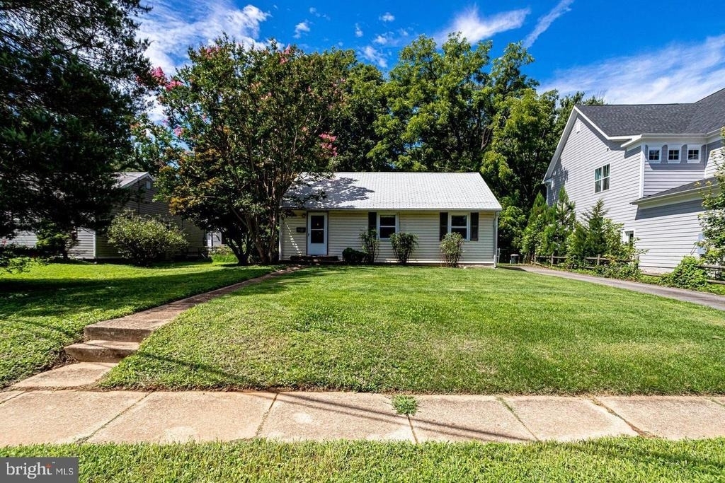 1922 Anderson Road - Photo 1