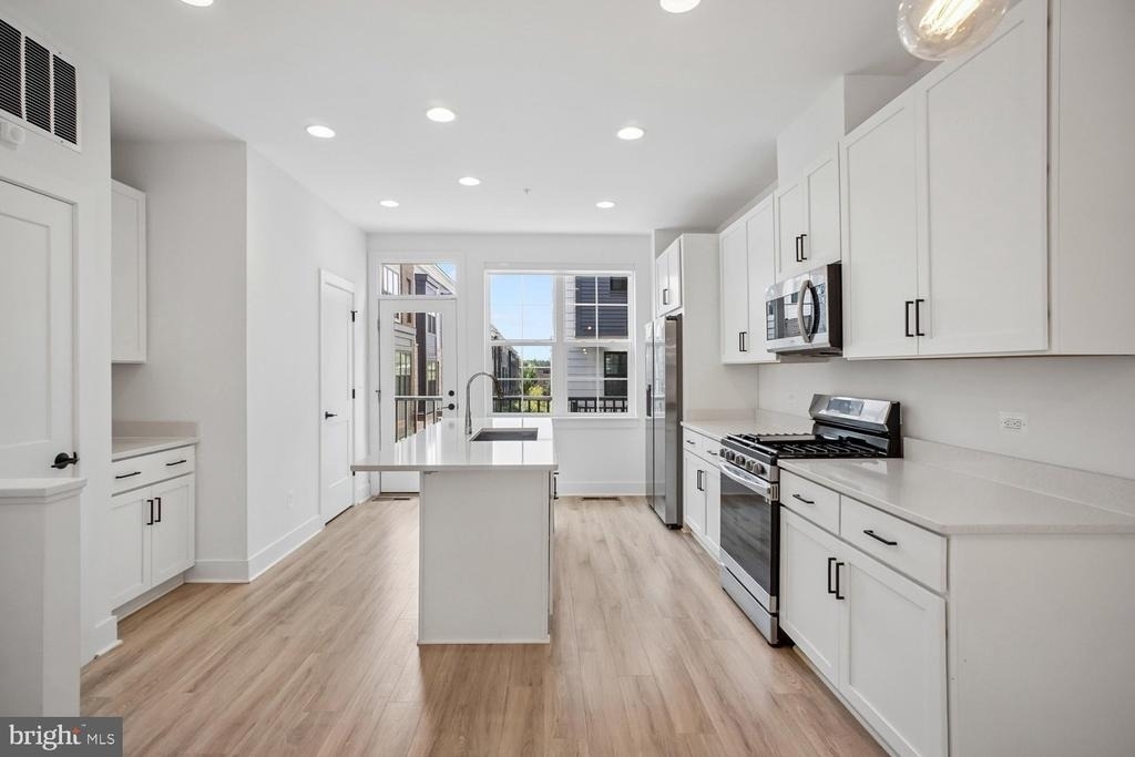 7332 Blade Drive - Photo 8