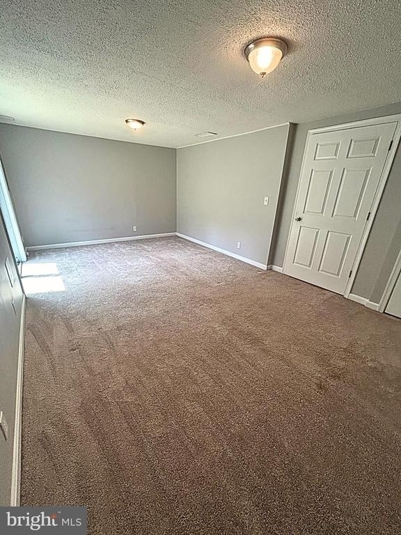 715 Acorn Court - Photo 3