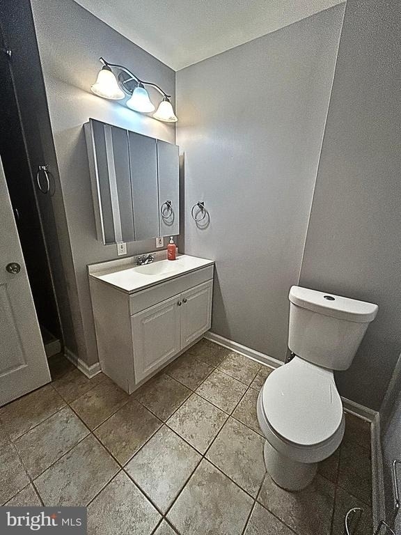 715 Acorn Court - Photo 4