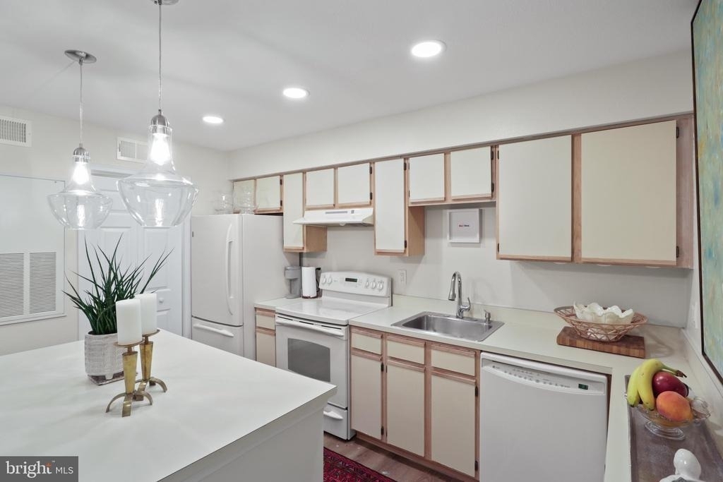 3303 Wyndham Circle - Photo 9