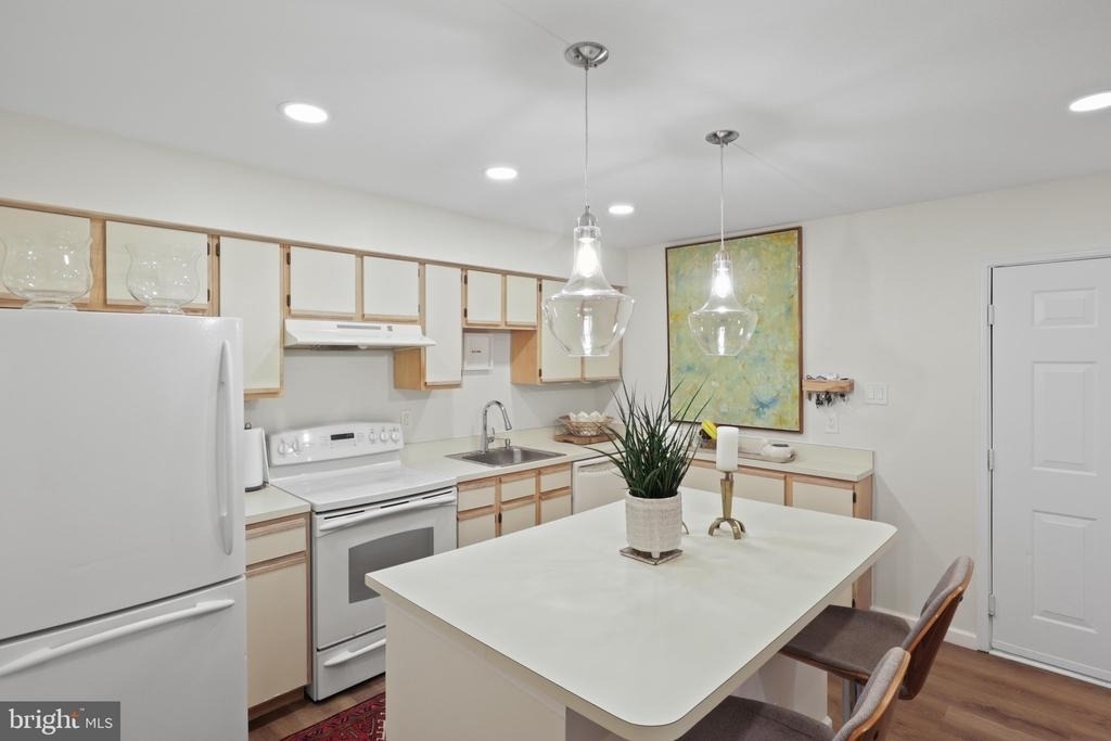 3303 Wyndham Circle - Photo 6