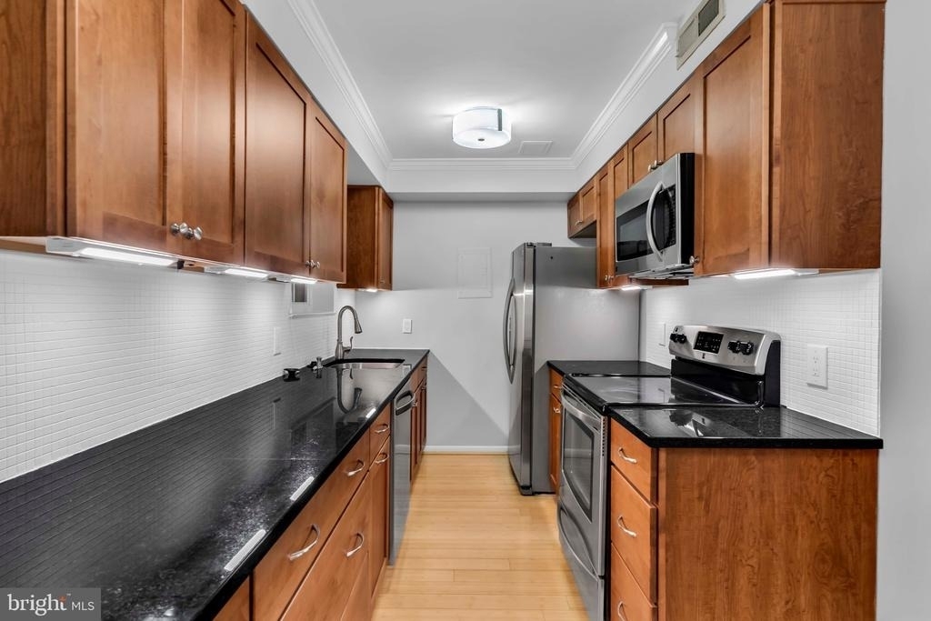 4635 28th Road S - Photo 8