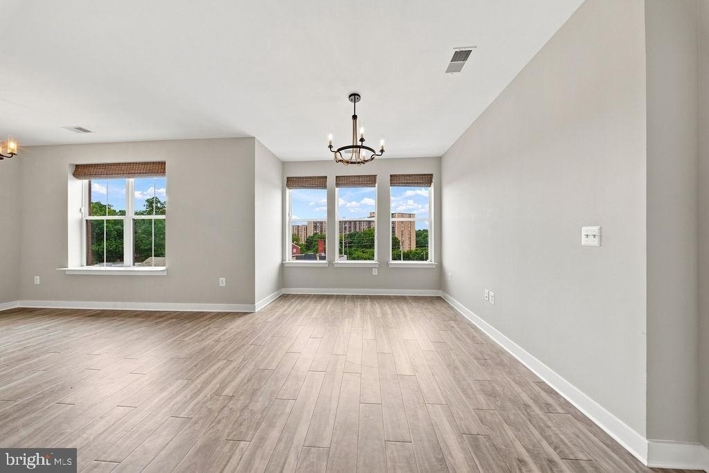 989 S Buchanan Street - Photo 5