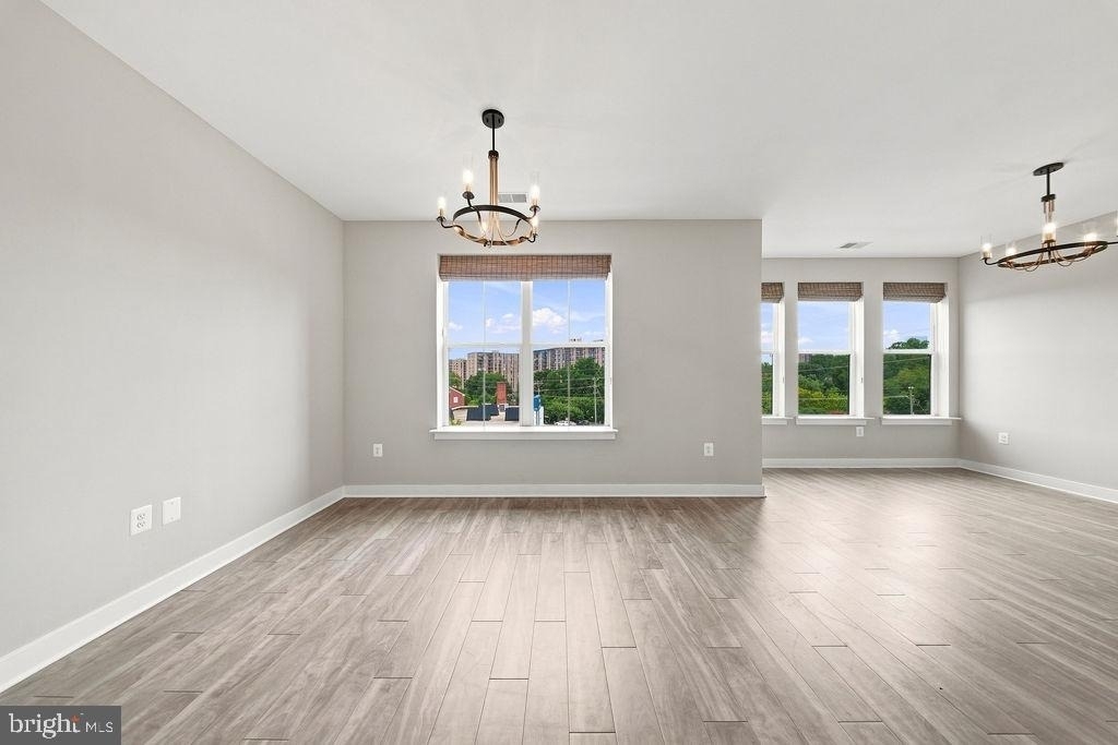 989 S Buchanan Street - Photo 0