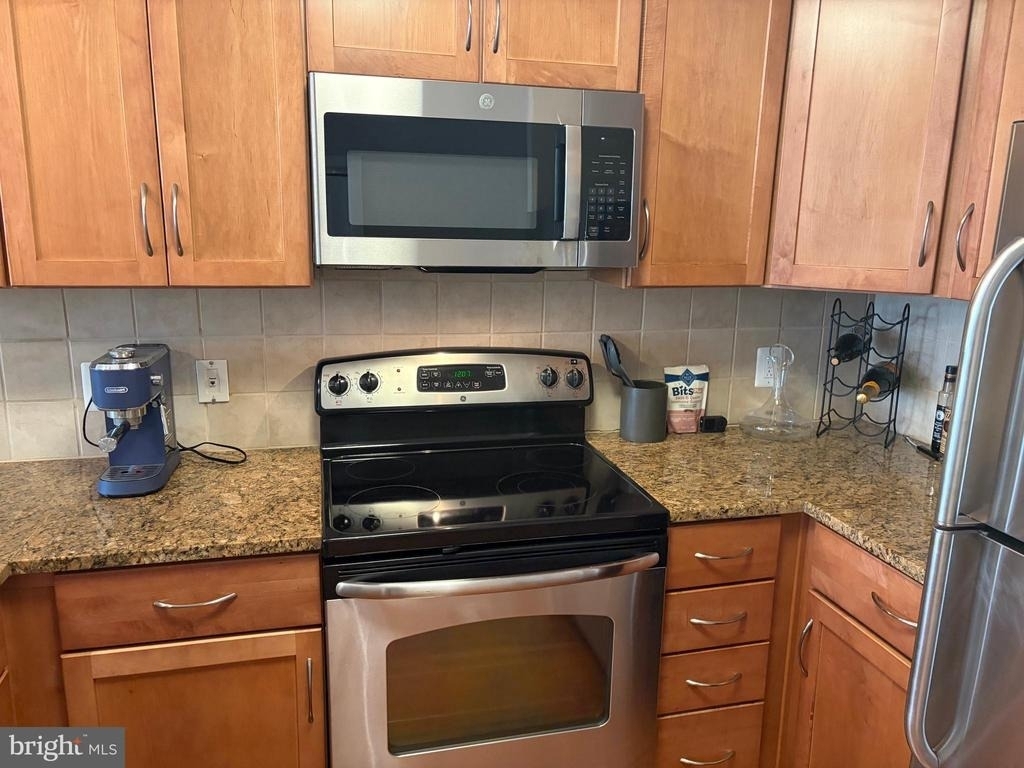 888 N Quincy Street - Photo 6