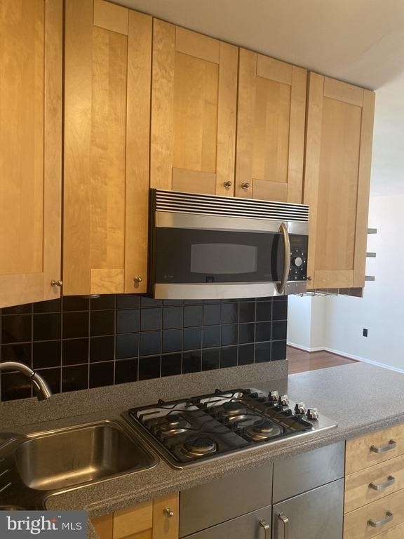 1111 Arlington Boulevard - Photo 5