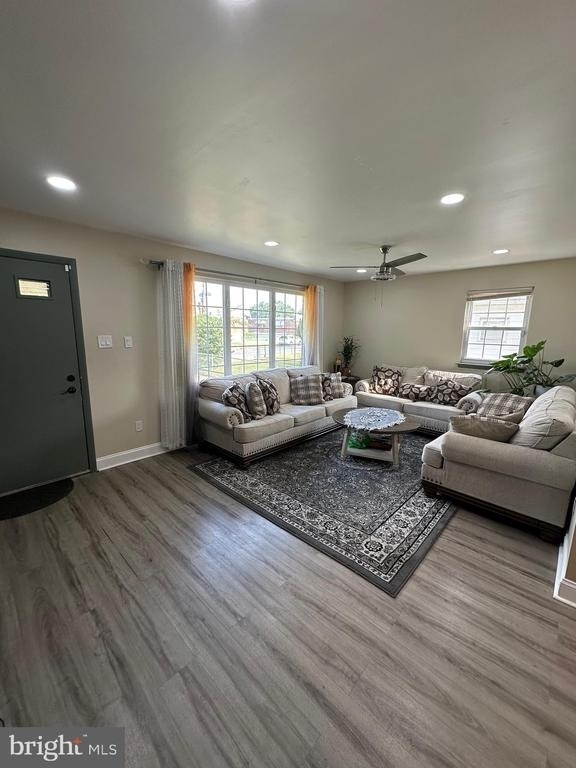 7837 Lawndale Avenue - Photo 17