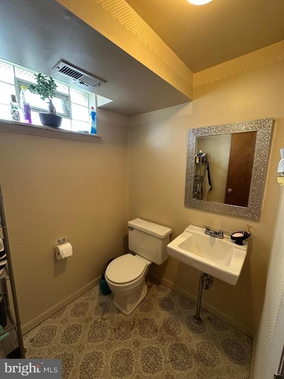 7837 Lawndale Avenue - Photo 15