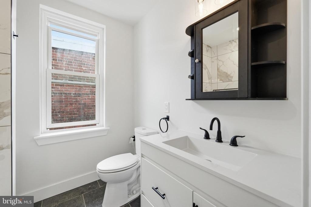 2109 Tasker Street - Photo 10