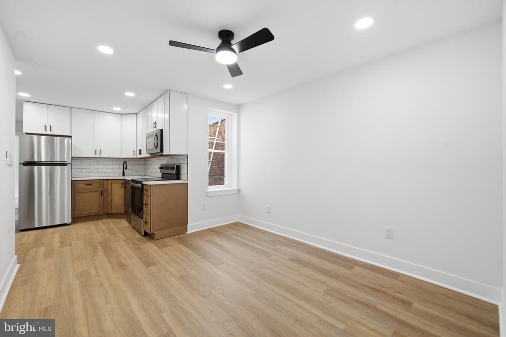 2109 Tasker Street - Photo 13