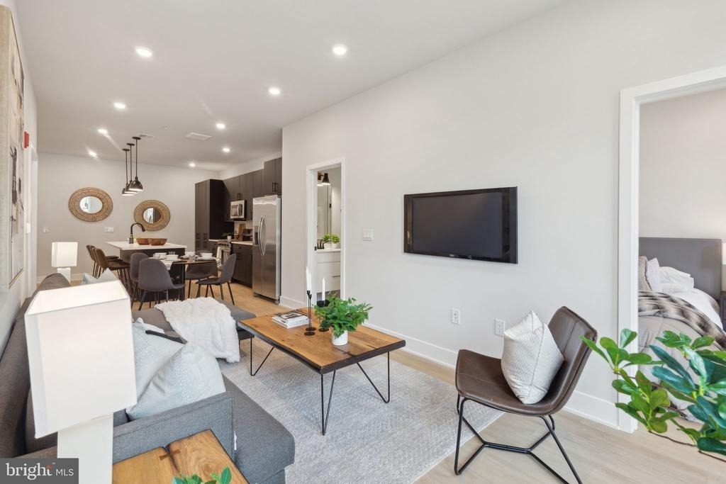 6910 Ridge Avenue - Photo 3