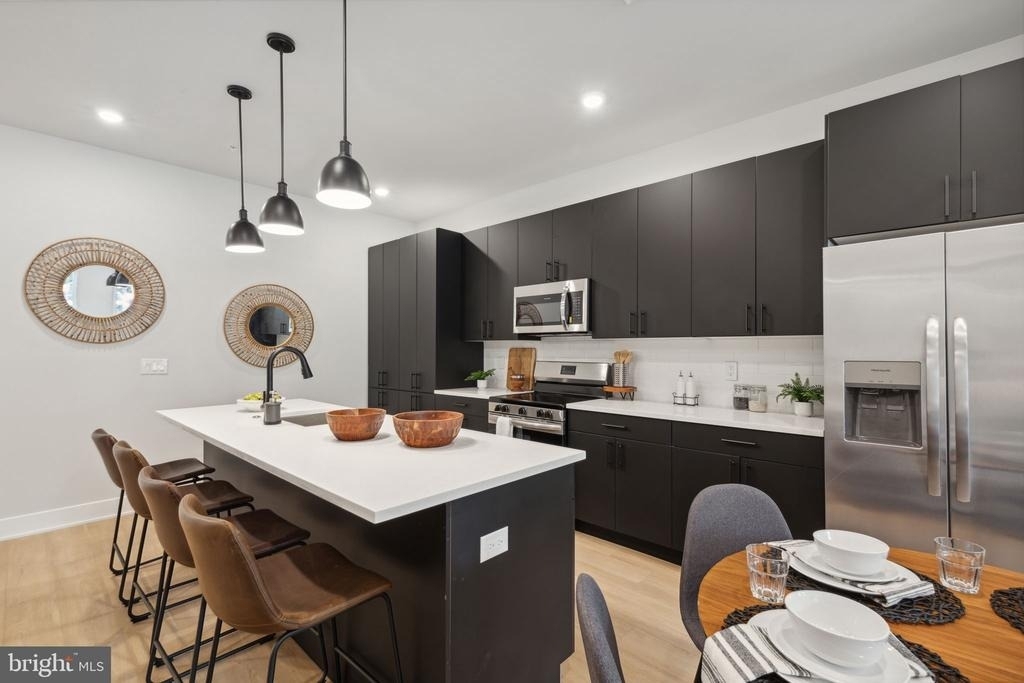 6910 Ridge Avenue - Photo 7