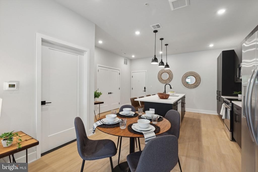6910 Ridge Avenue - Photo 10