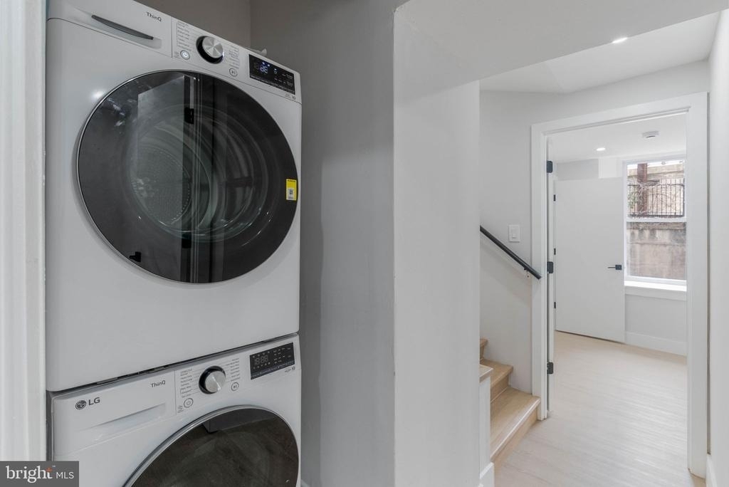 4522 Baker Street - Photo 3