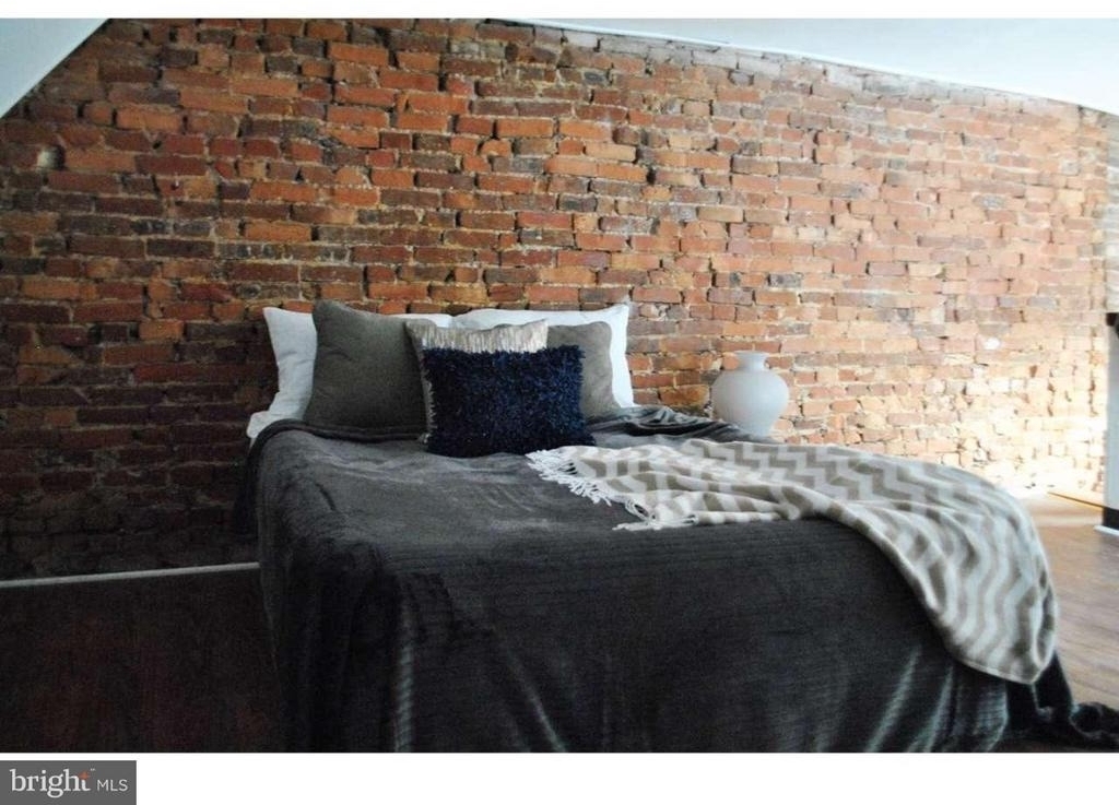 5027 Pine Street - Photo 8