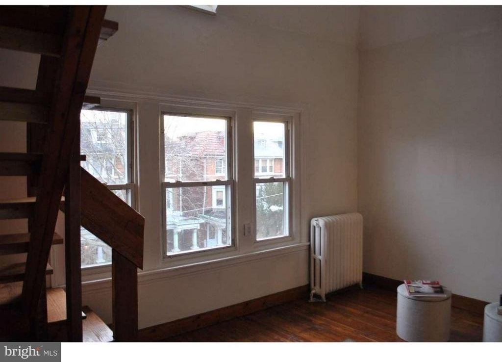 5027 Pine Street - Photo 7