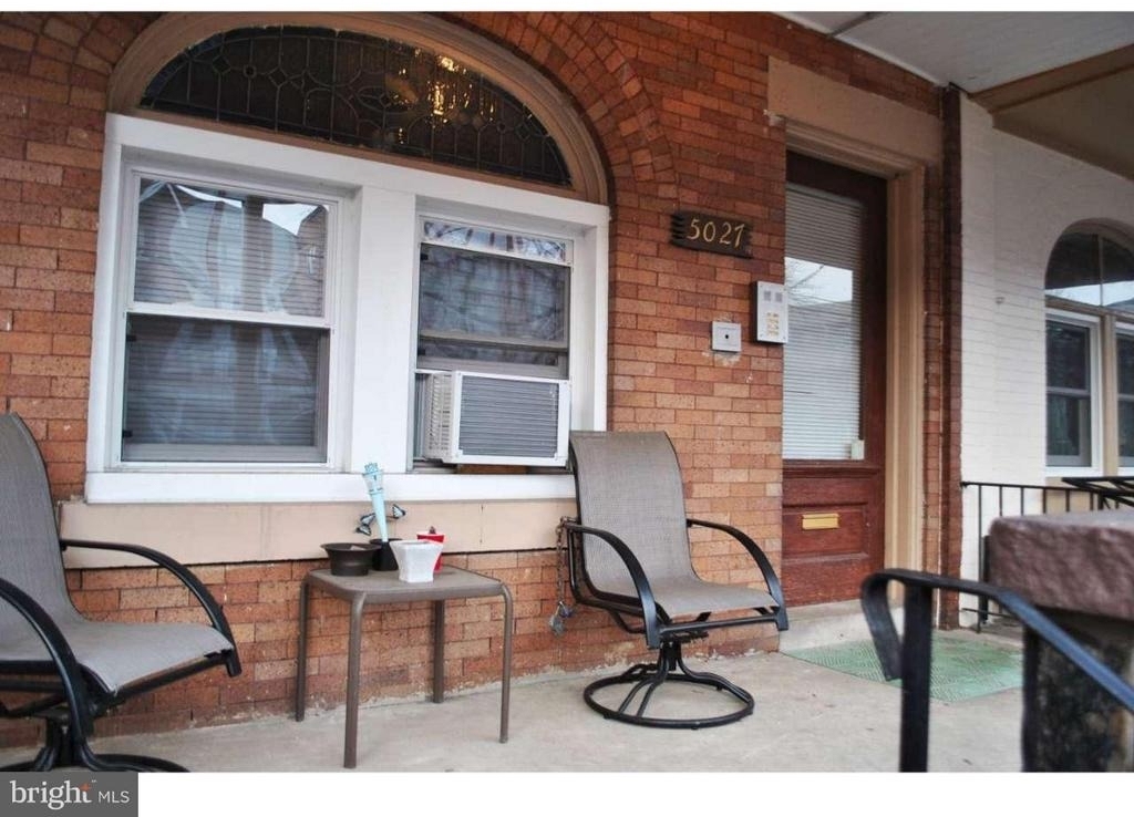 5027 Pine Street - Photo 2