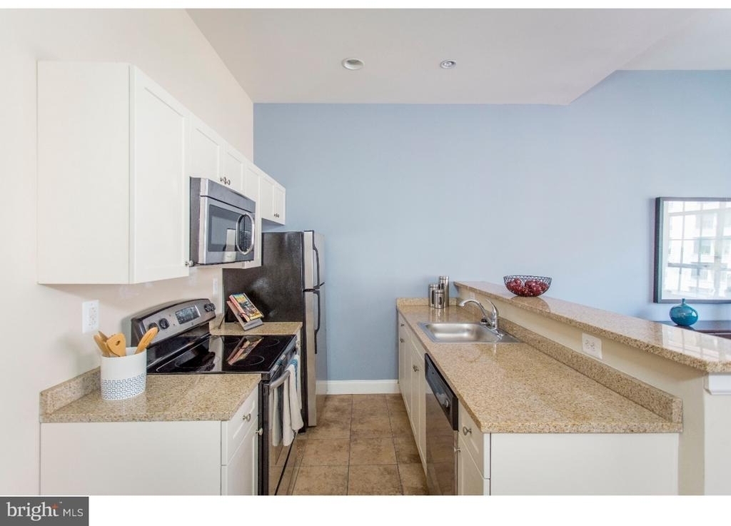 600 N Broad Street - Photo 2