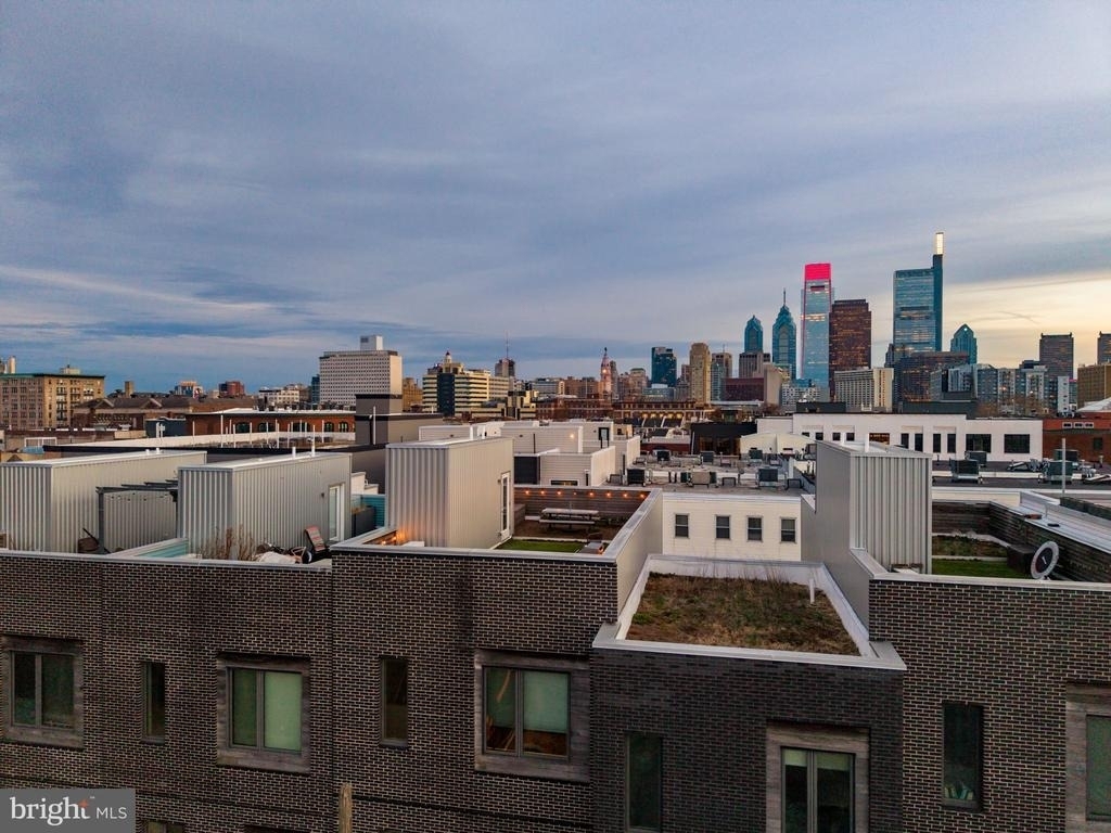 1720 Folsom Street - Photo 45