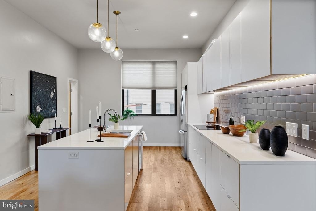 1720 Folsom Street - Photo 9