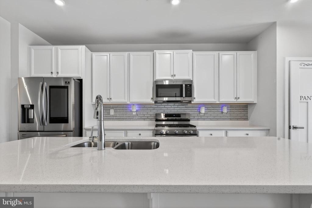 8005 Milltown Circle - Photo 7
