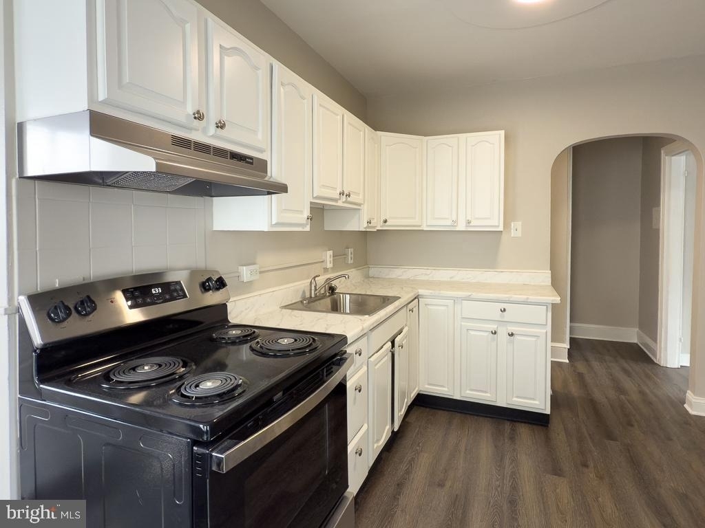 332 Chestnut Street - Photo 1