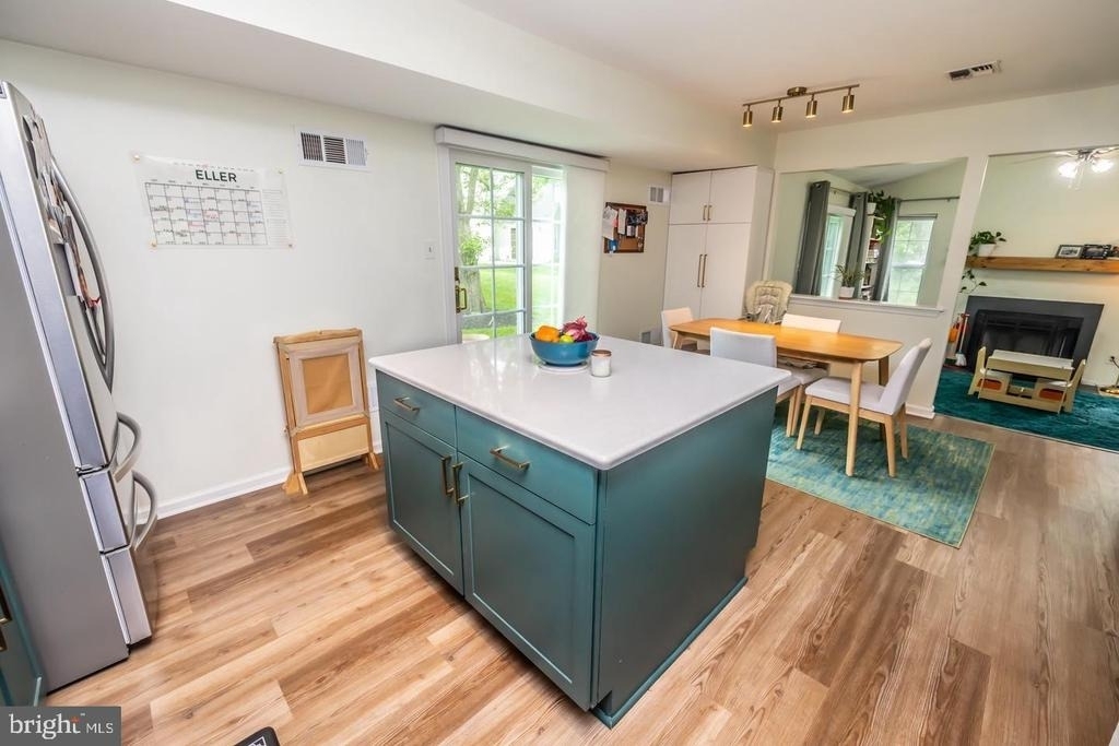 786 Bradford Terrace - Photo 8